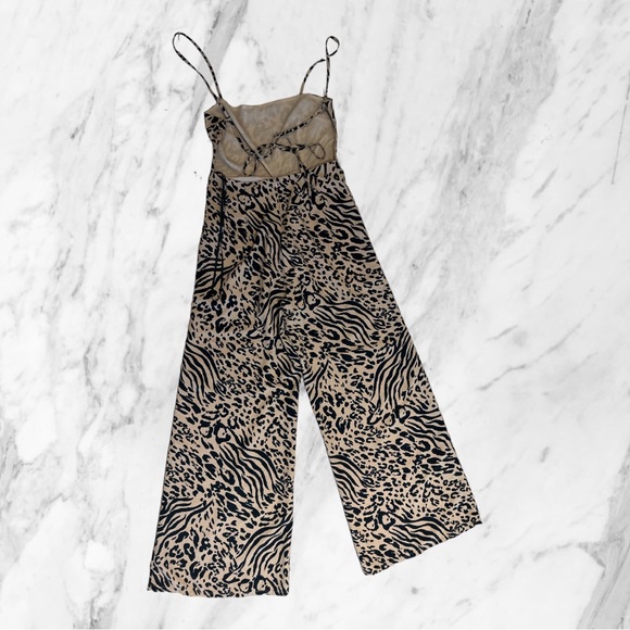 Leopar Print Body Suit - Picture 2 of 3